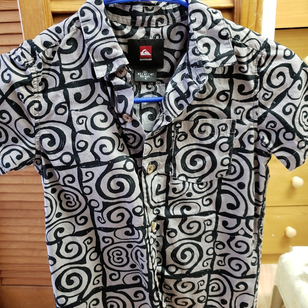 Kids clothing